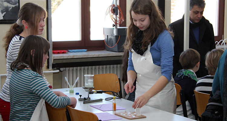 Gymnasium „Am Breiten Teich“ Borna Verbraucherbildung.de